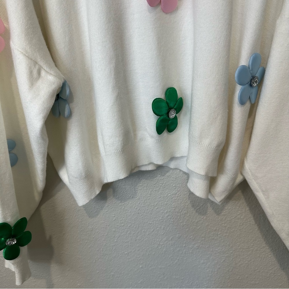Baevely Floral Embellished White Sweater - Picture 5 of 11